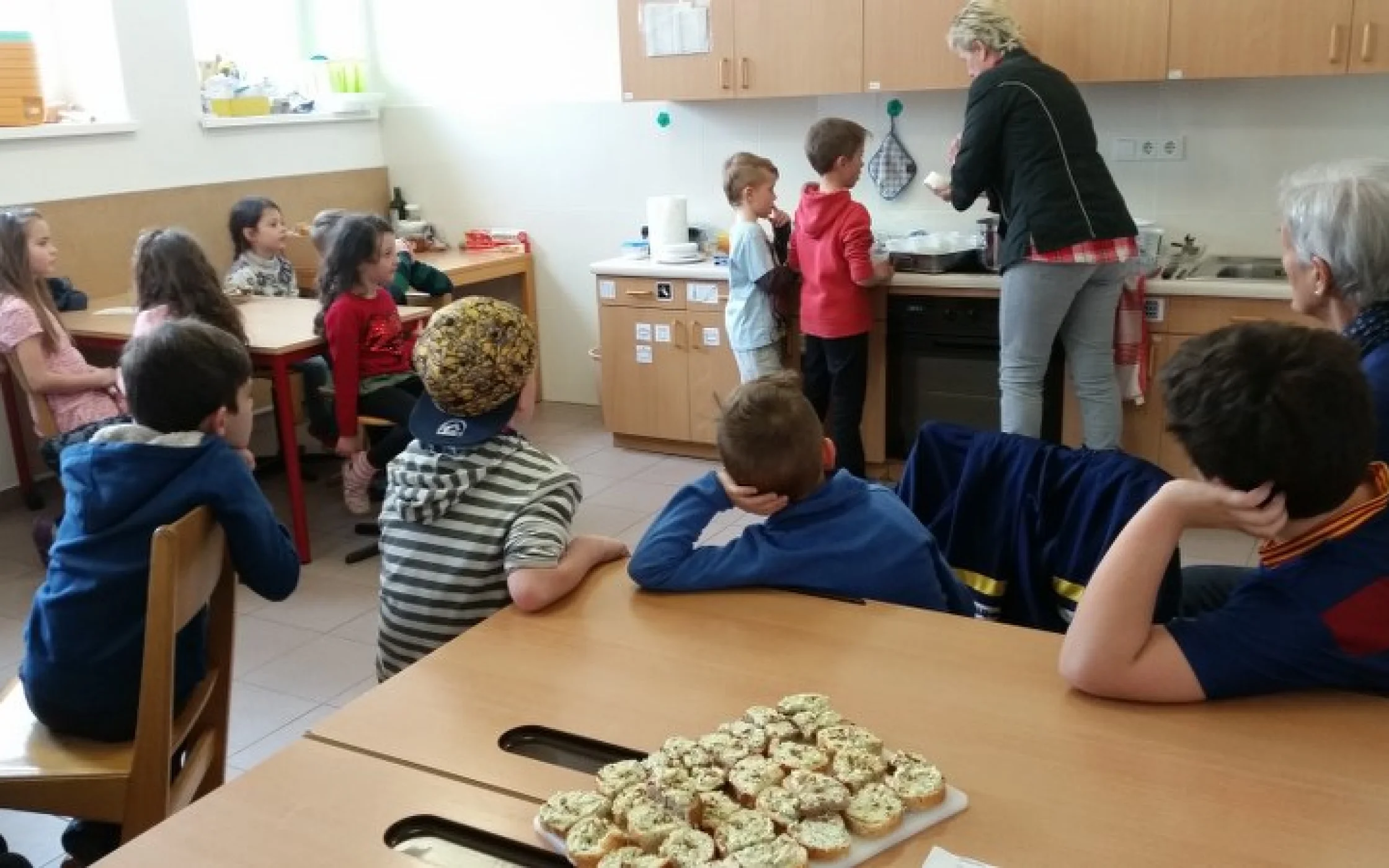 Gs Girlan 1_800x450.jpg